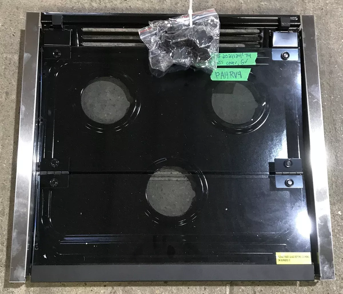 Used Furrion 3-burner Main Top With Glass Bi Fold Cover - 2021124174