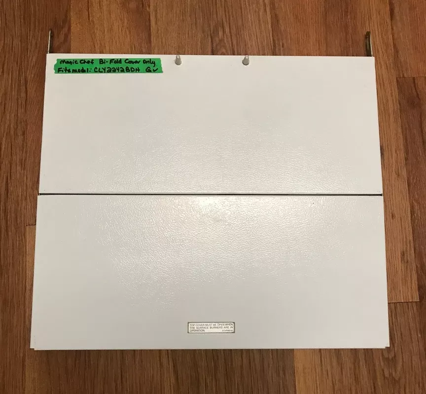 Used MAGIC Chef Bi-Fold Cover White – CLY2242BDH